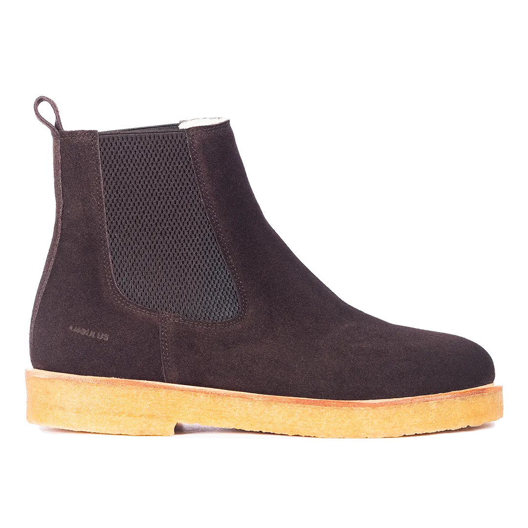 Chelsea boot with wool lining