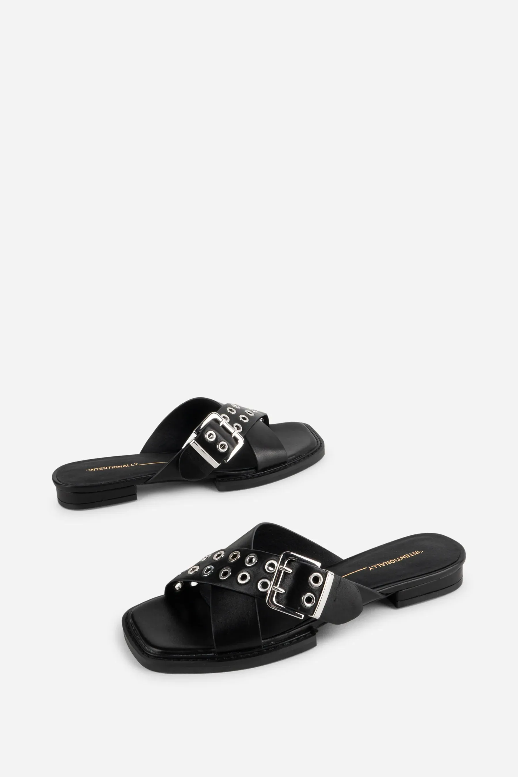 INTENTIONALLY BLANK CLIPZ STUDDED SLIDE BLACK