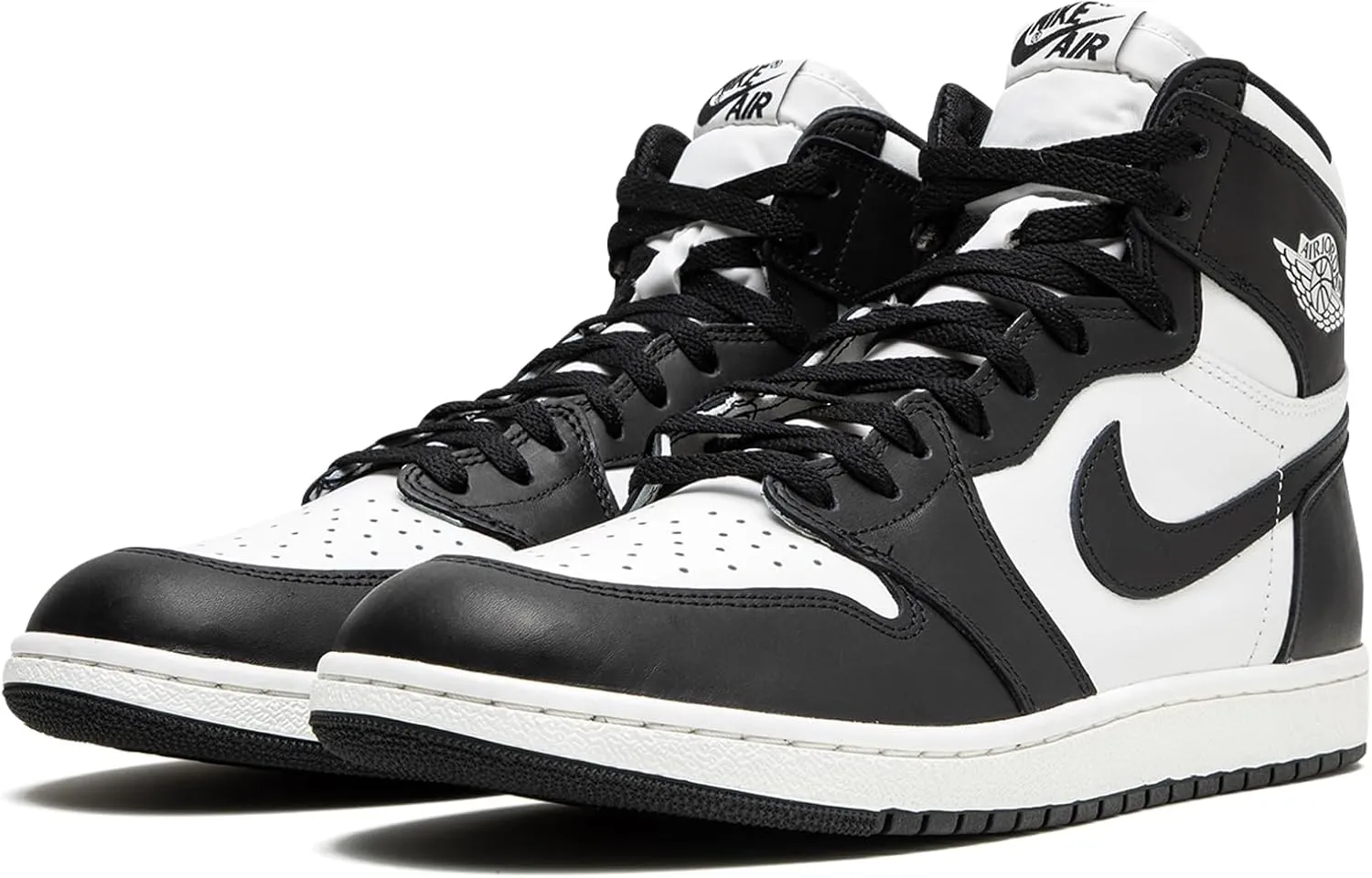 Jordan Men's Air Jordan 1 High Retro Sneaker, Black/White, Size 5