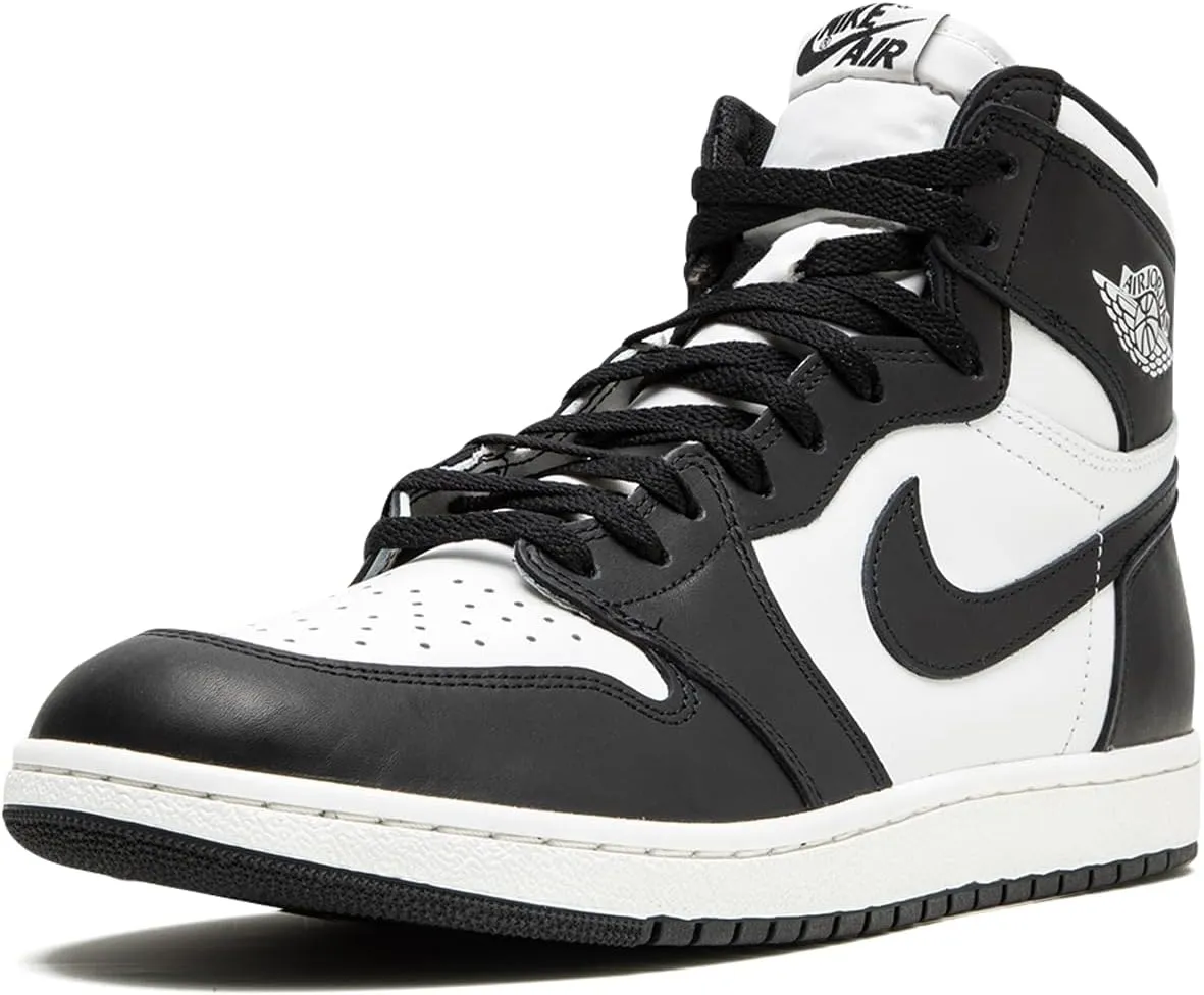 Jordan Men's Air Jordan 1 High Retro Sneaker, Black/White, Size 5