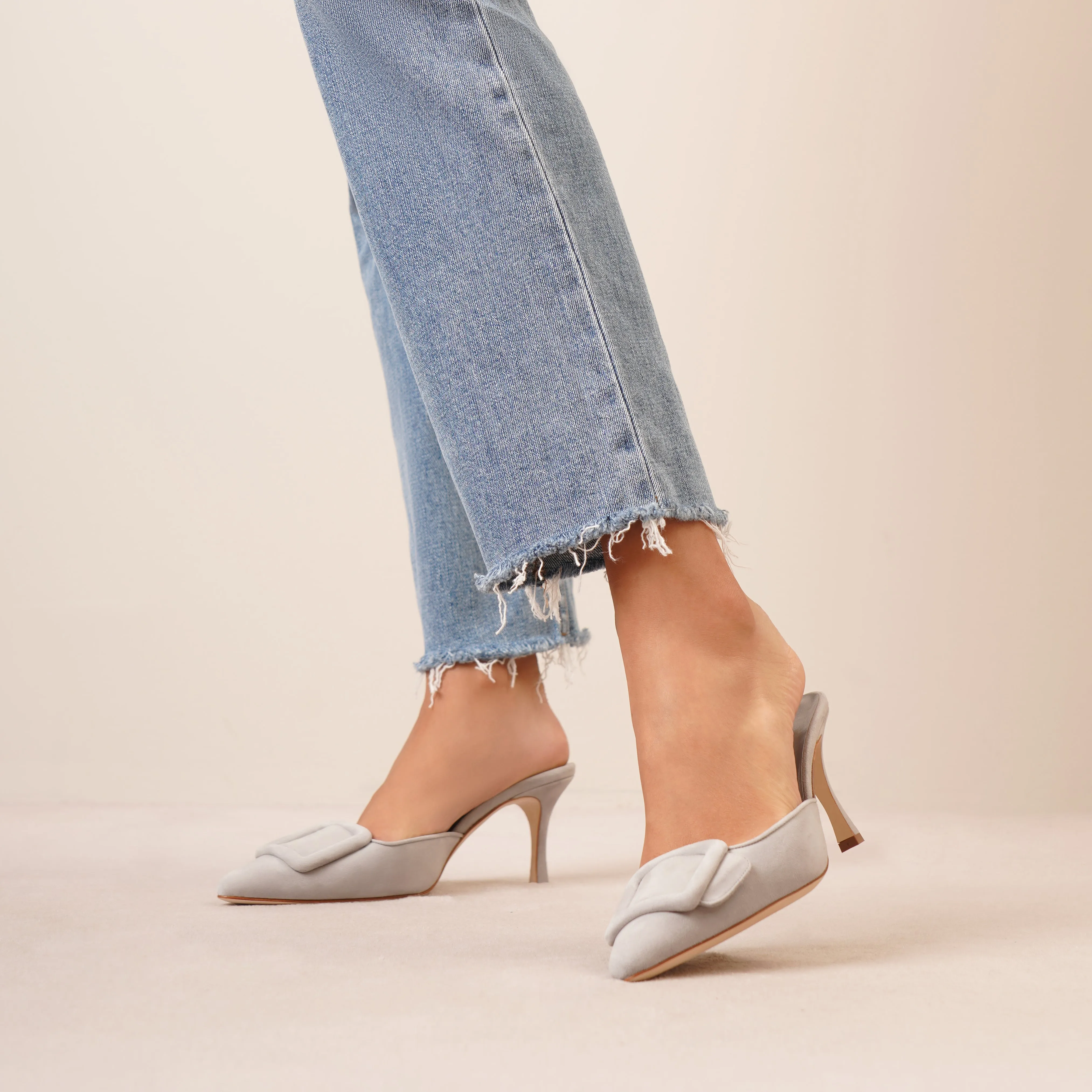 Maysale 70 light grey suede mules