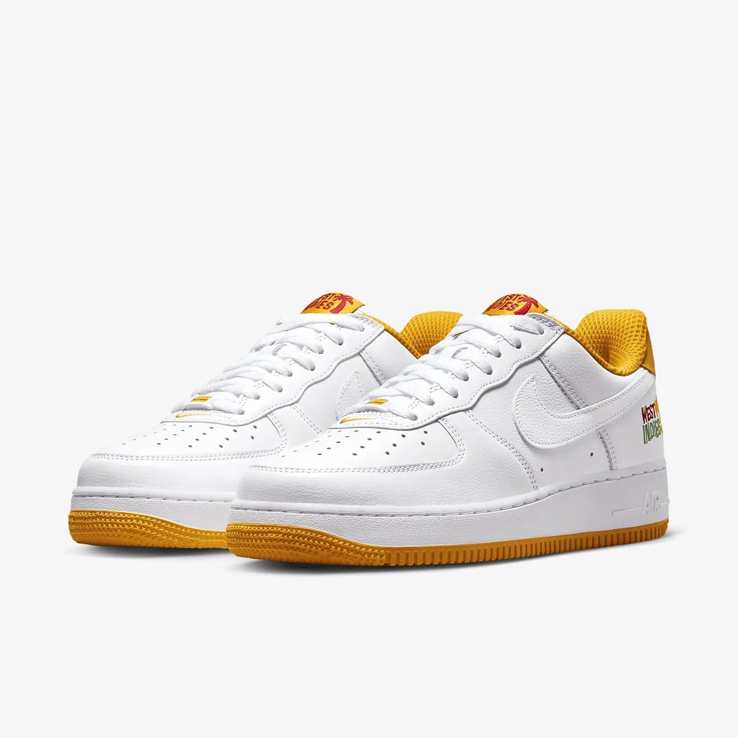 Nike Men's Low-Top Sneaker