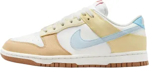 Nike Women's Sneaker