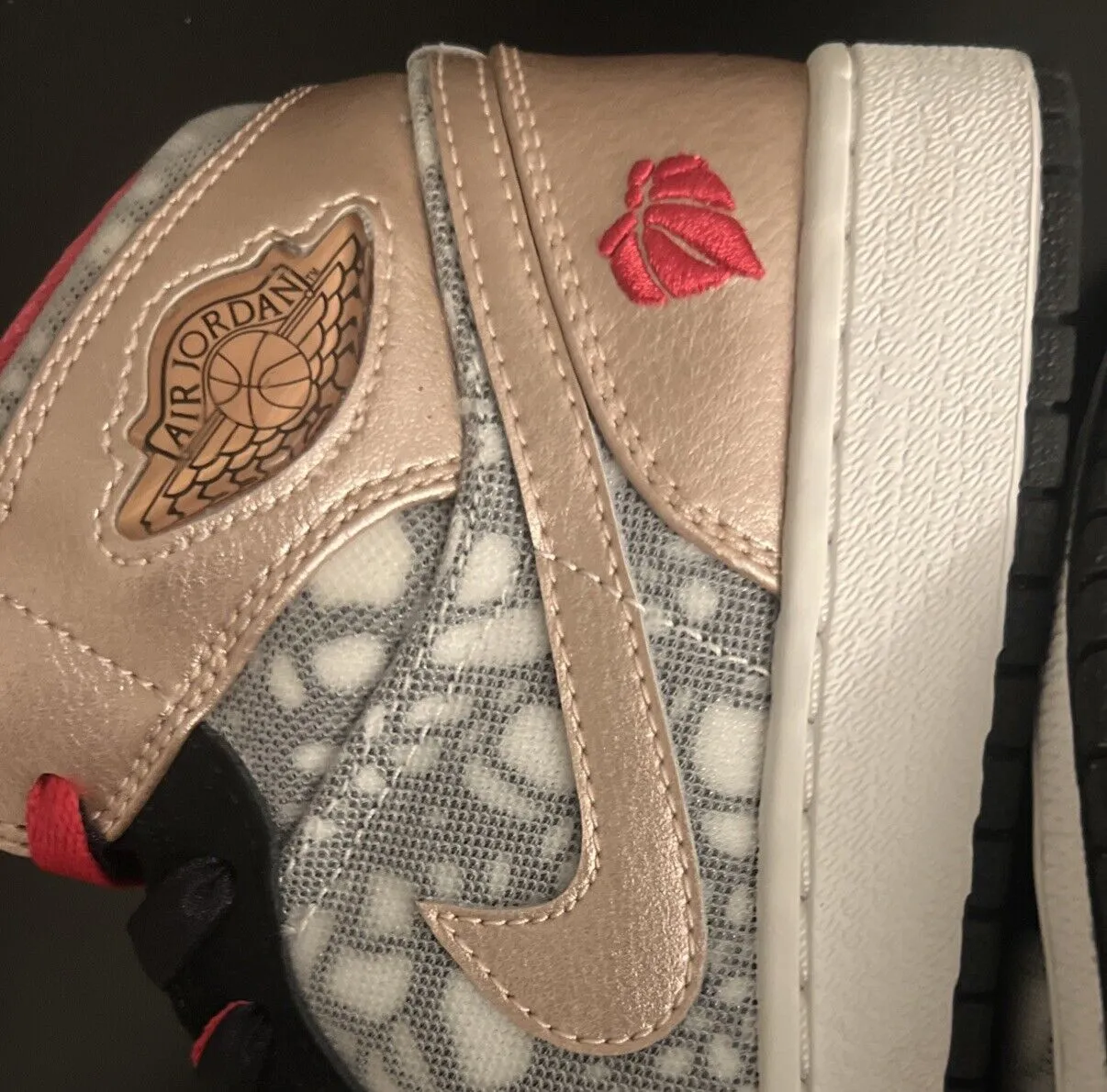 Size 6Y-Air Jordan 1 Phat GS 'Valentines Day'